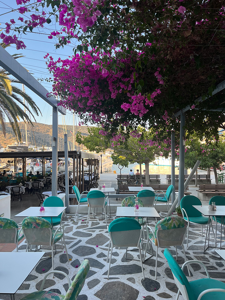 front-view-tables-and-chairs